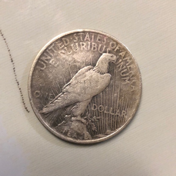1924 Peace Silver Dollar - Picture 3 of 4